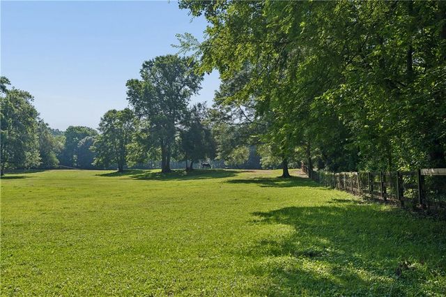 857 Constellation Drive, Decatur, GA 30033