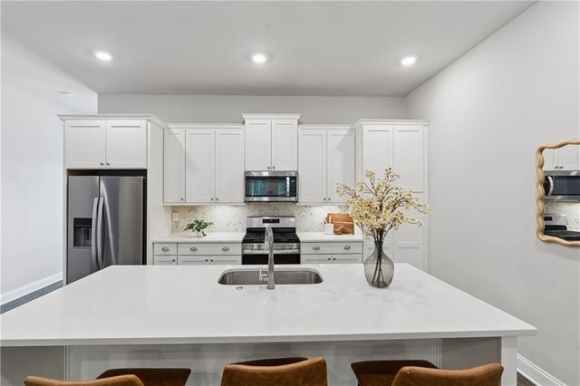 857 Constellation Drive, Decatur, GA 30033