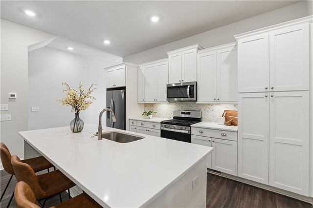 857 Constellation Drive, Decatur, GA 30033