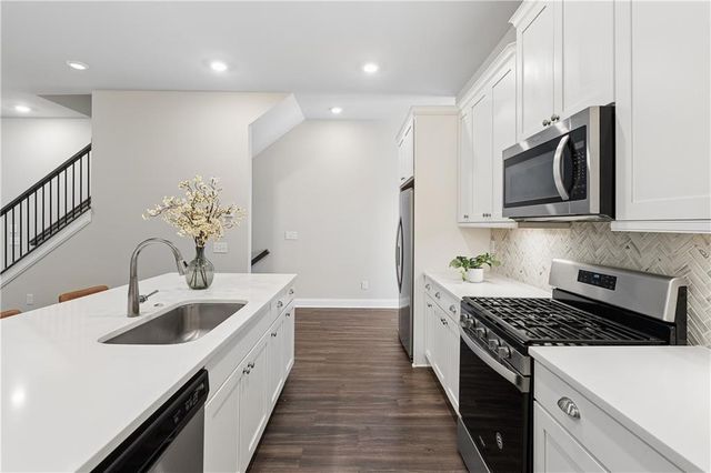 857 Constellation Drive, Decatur, GA 30033