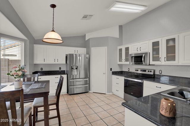 3058 E ERIE Street, Gilbert, AZ 85295