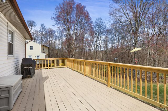 37 Tanager Road, Mahopac, NY 10541