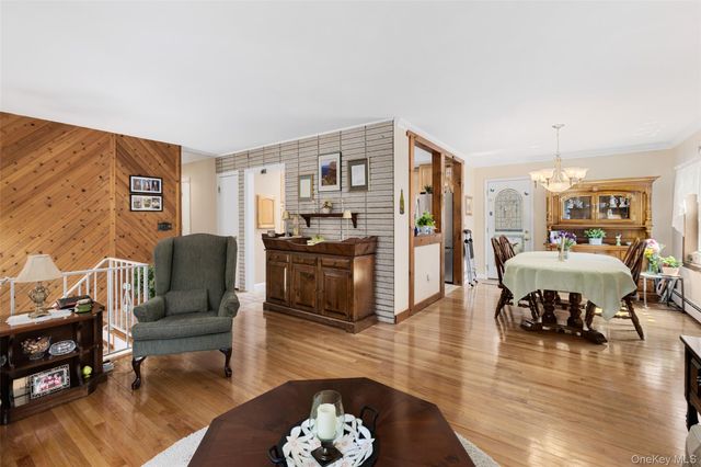 37 Tanager Road, Mahopac, NY 10541