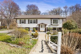 37 Tanager Road, Mahopac, NY 10541