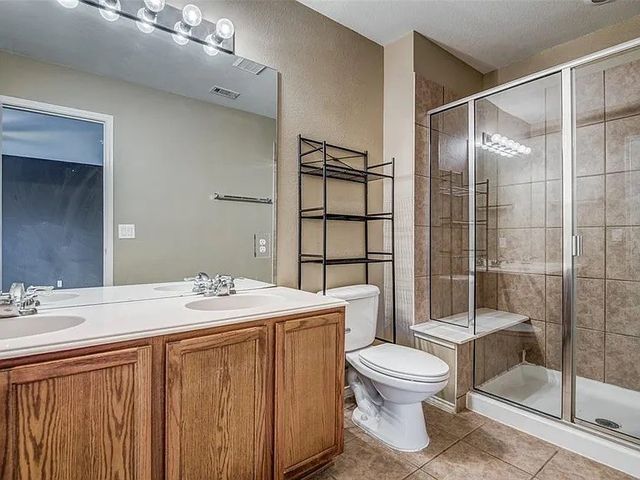 2742 Olympic Park Drive, Grand Prairie, TX 75050