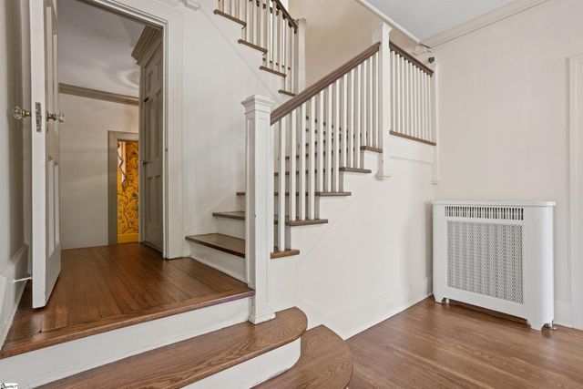 517 Mcdaniel Avenue, Greenville, SC 29601