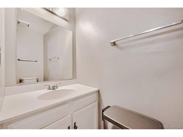 6846 S Glencoe Ct, Centennial, CO 80122
