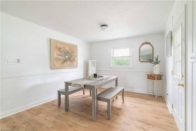 1826 Old Hollow Road, Walkertown, NC 27051