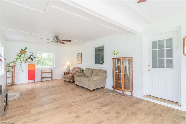 1826 Old Hollow Road, Walkertown, NC 27051