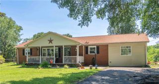 1826 Old Hollow Road, Walkertown, NC 27051