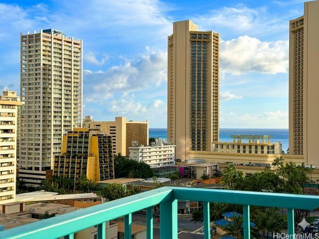 444 Kanekapolei Street 1402, Honolulu, HI 96815