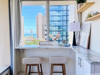 444 Kanekapolei Street 1402, Honolulu, HI 96815