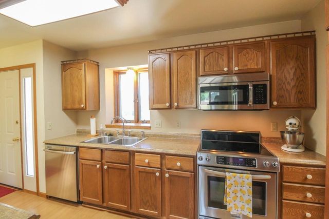 107 Buckingham Court, Cambridge, WI 53523