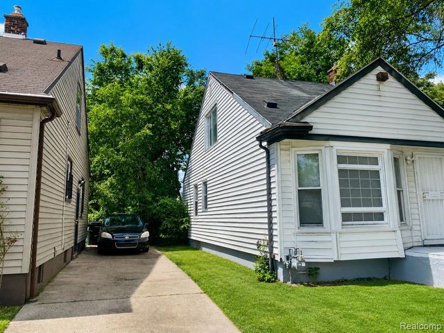 19249 Eureka Street, Detroit, MI 48234