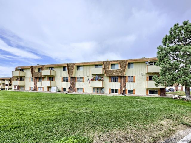 10211 Ura Ln 5-303, Denver, CO 80260