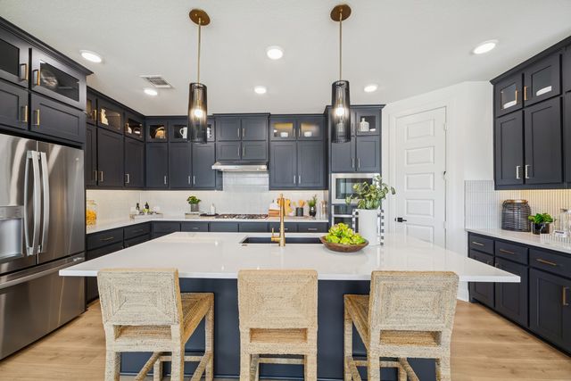 1001 Marigold Lane, Crowley, TX 76036