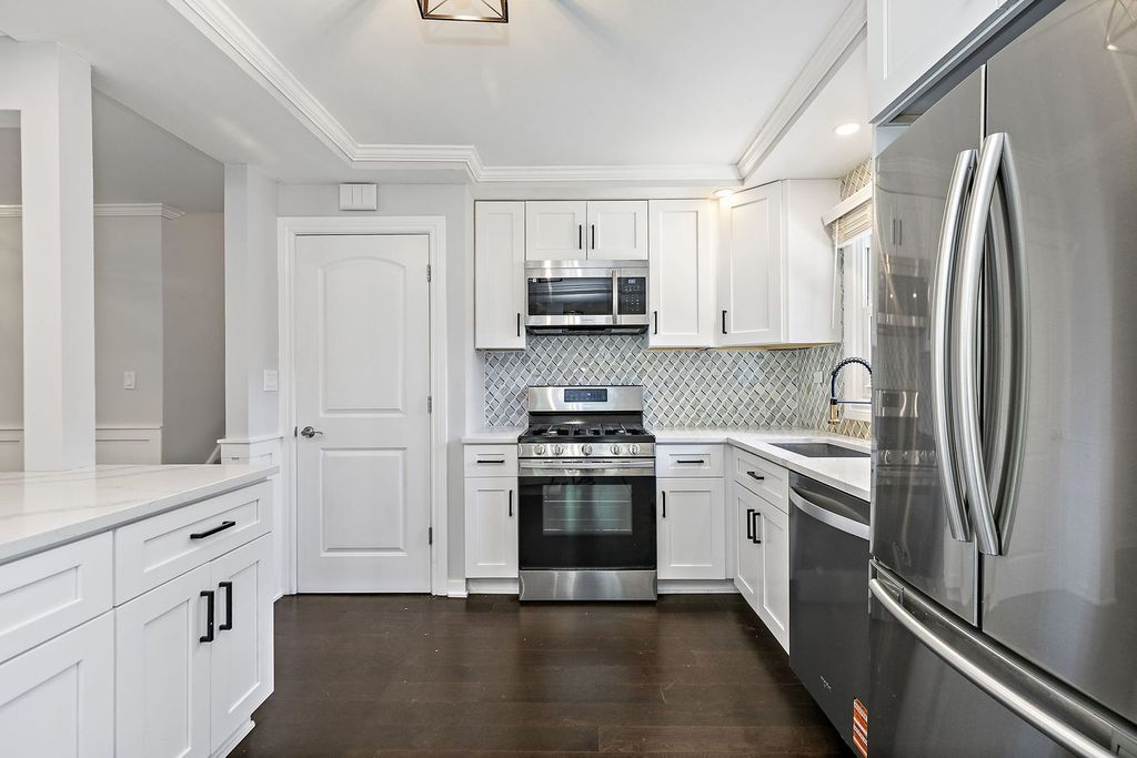 555 Lowden Avenue, Glen Ellyn, IL 60137 — photo 3