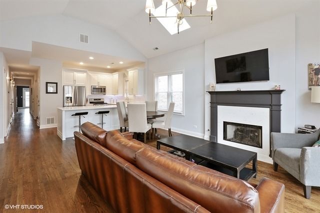 840 W Diversey Parkway 4E, Chicago, IL 60614