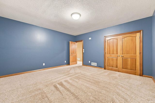 12210 Hawkins Way, Fort Wayne, IN 46814