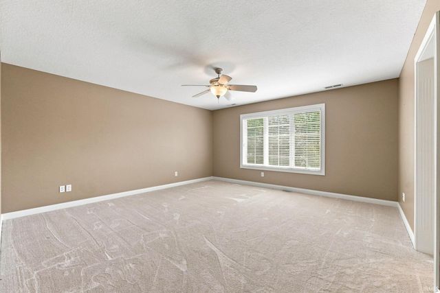 12210 Hawkins Way, Fort Wayne, IN 46814
