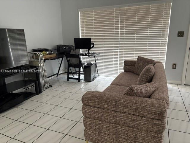 415 NW 85th Place 1701, Miami, FL 33126