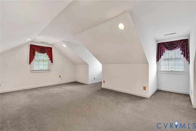 77 Gloucester Ct, Troutville, VA 24175