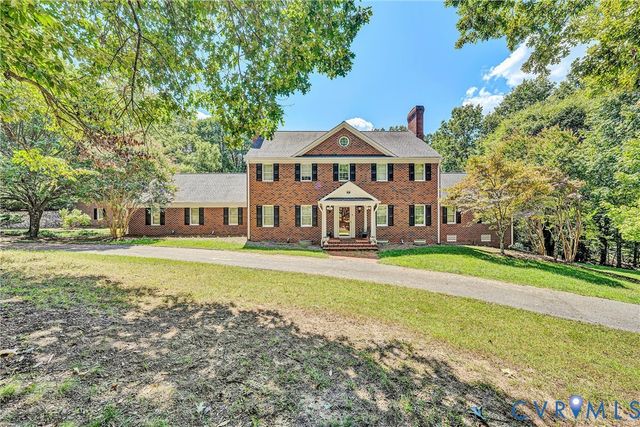 77 Gloucester Ct, Troutville, VA 24175