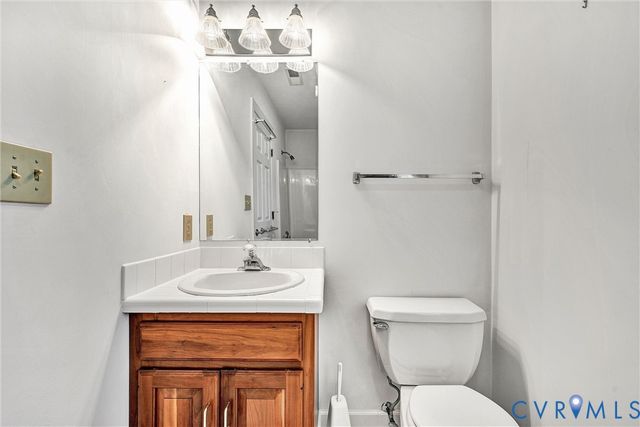 77 Gloucester Ct, Troutville, VA 24175