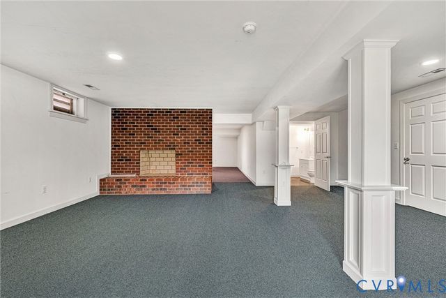 77 Gloucester Ct, Troutville, VA 24175