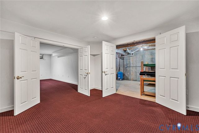 77 Gloucester Ct, Troutville, VA 24175