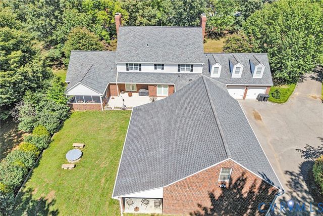77 Gloucester Ct, Troutville, VA 24175