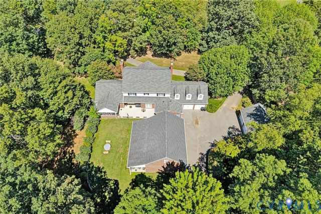 77 Gloucester Ct, Troutville, VA 24175
