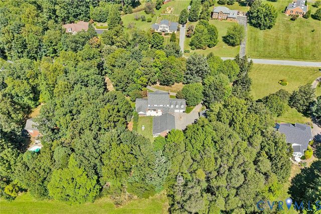 77 Gloucester Ct, Troutville, VA 24175