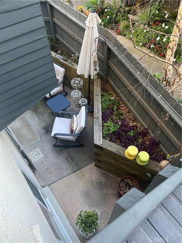 320 12th Street 2, Seal Beach, CA 90740