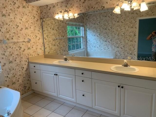 3625 SQUARE WEST LANE 4, Sarasota, FL 34238