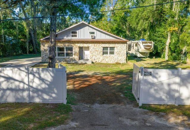 2200 NE 11TH COURT, Ocala, FL 34470
