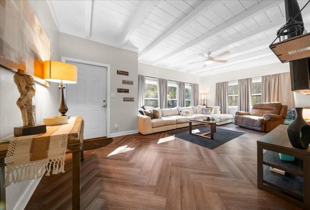 2200 NE 11TH COURT, Ocala, FL 34470