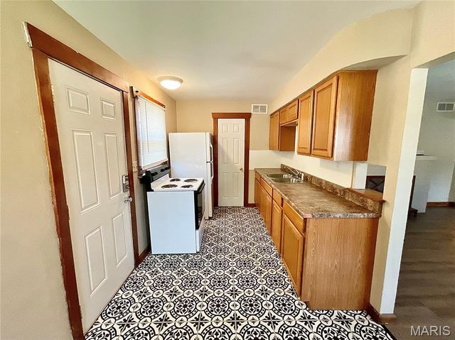 546 N 40th Street, Belleville, IL 62226