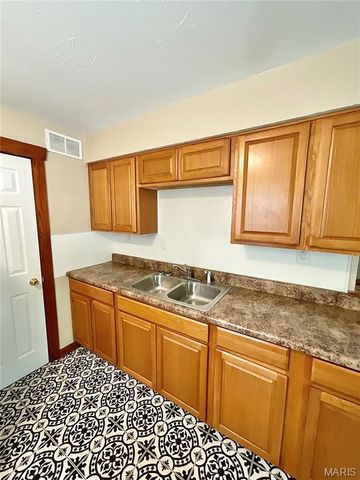 546 N 40th Street, Belleville, IL 62226