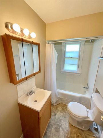 546 N 40th Street, Belleville, IL 62226