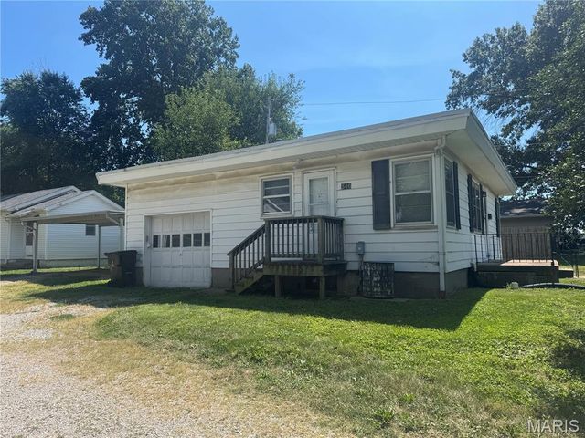 546 N 40th Street, Belleville, IL 62226