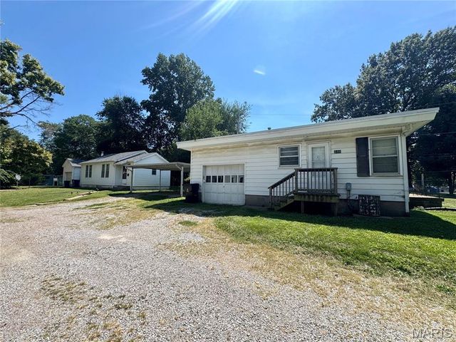 546 N 40th Street, Belleville, IL 62226