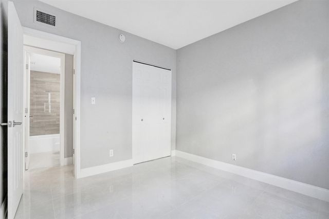 701 Pine Drive 104, Pompano Beach, FL 33060