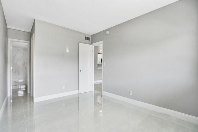 701 Pine Drive 104, Pompano Beach, FL 33060