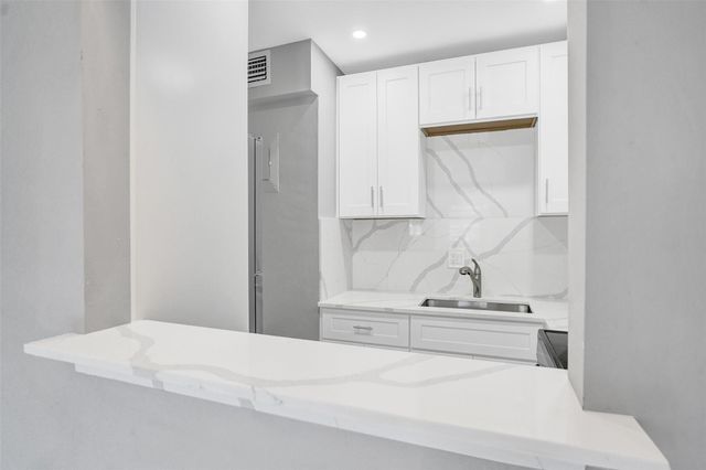 701 Pine Drive 104, Pompano Beach, FL 33060