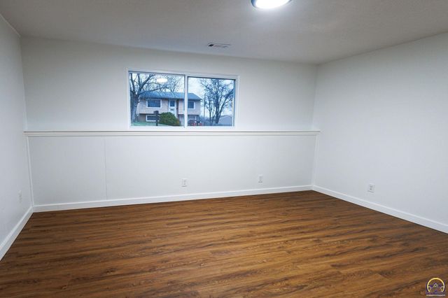 3732 SE Fremont St, Topeka, KS 66609