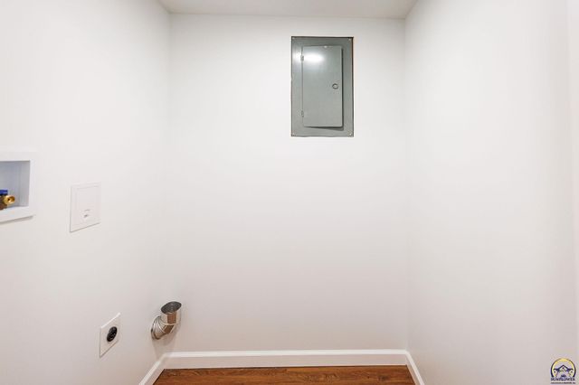 3732 SE Fremont St, Topeka, KS 66609