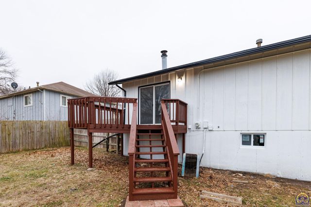 3732 SE Fremont St, Topeka, KS 66609