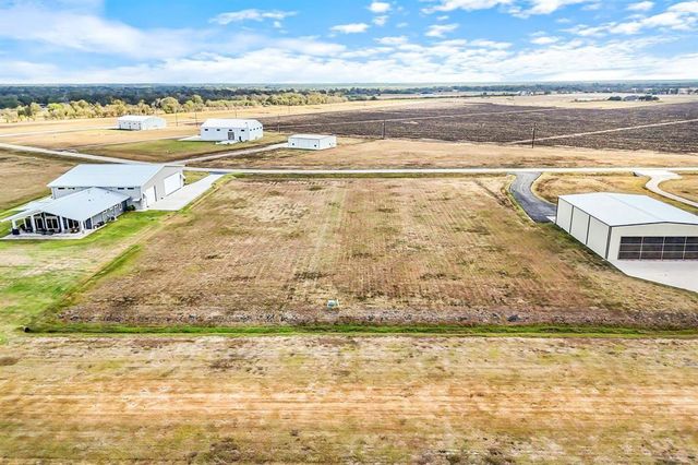 7787 Meteor Drive, Sealy, TX 77474