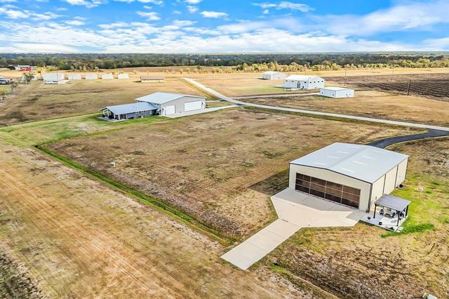 7787 Meteor Drive, Sealy, TX 77474